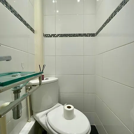 Montparnasse 3 アパート パリ